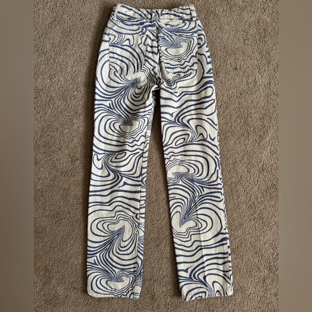 Zara Women’s Swirl Jeans Size 0 Blue White Pants Straight Leg - Picture 2 of 9